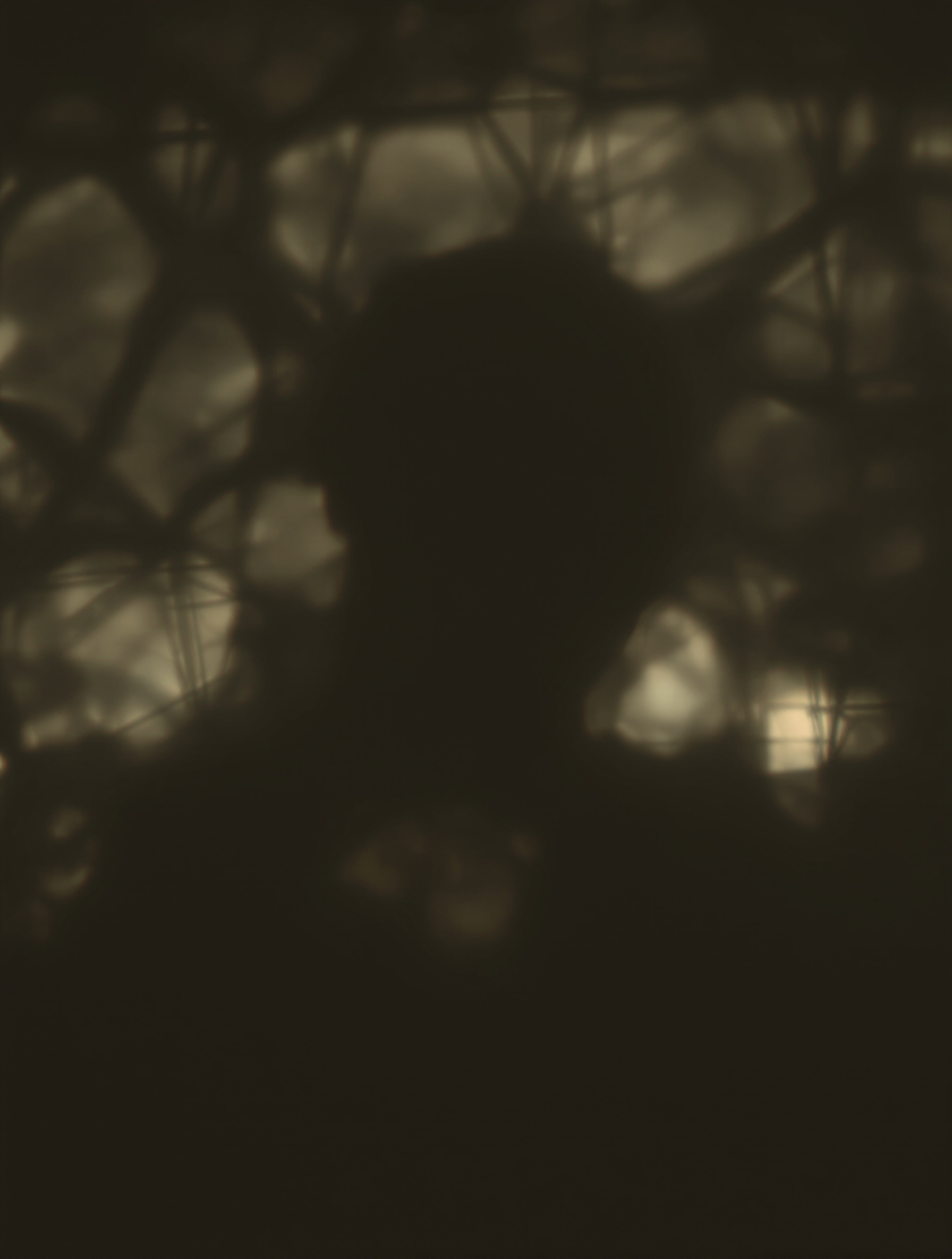 Fatigue énergétique, silhouette voilée d'ombres